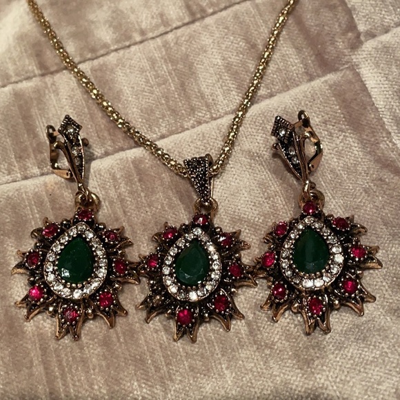 Jewelry - TURKISH Necklace & Earrings Set